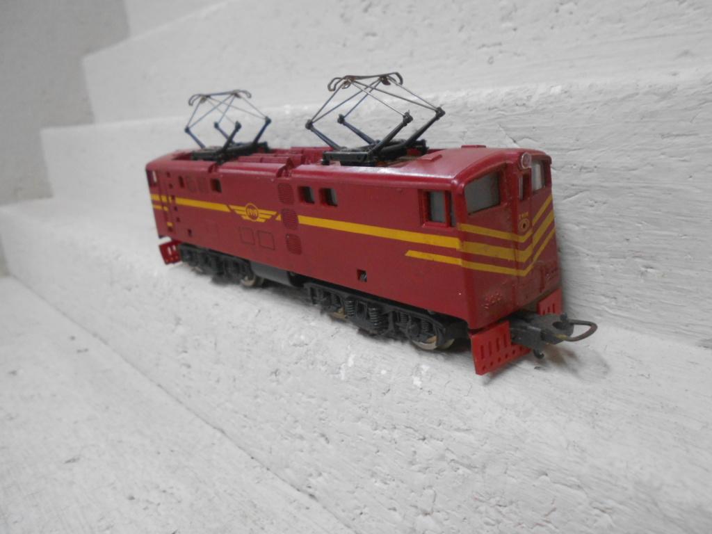 Locomotives Ho Scale Lima Sar Red E Electric Locomotive Was Listed For On Apr At