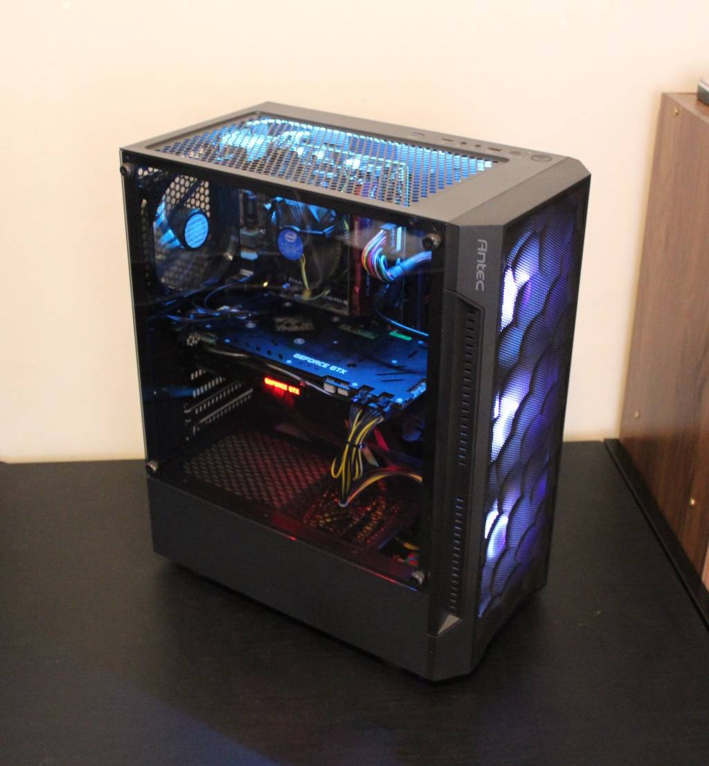 PC Desktops & AllinOnes Black Friday Deal! Gaming PC (i5 8400 6