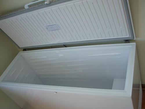 defy chest freezer 530l