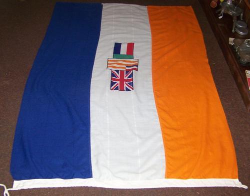 Africana - OLD RSA FLAG was sold for R600.00 on 20 Jul at 21:02 by ...