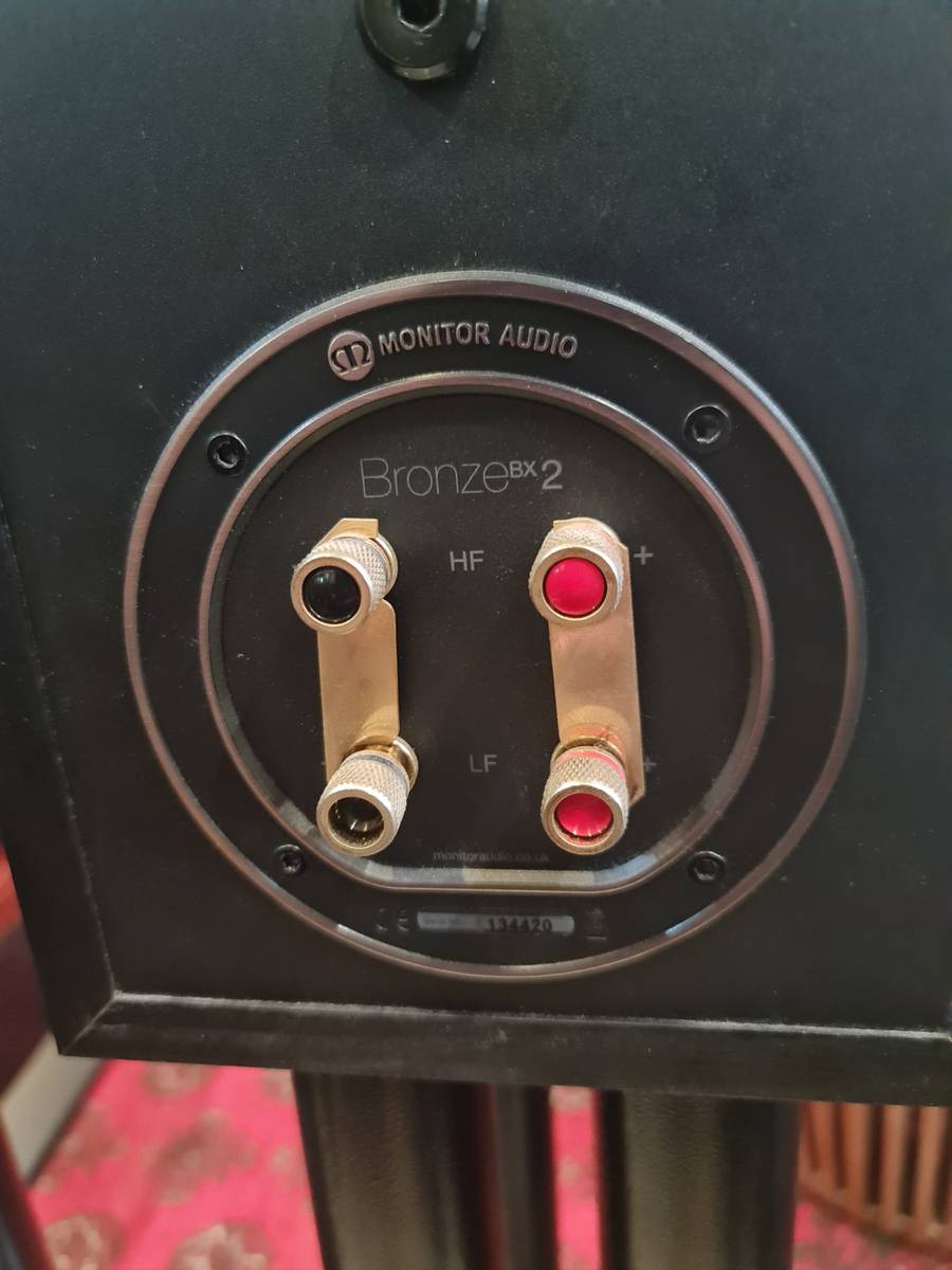 Bookshelf Speakers Monitor Audio Bronze 2 Bookshelf Speakers and