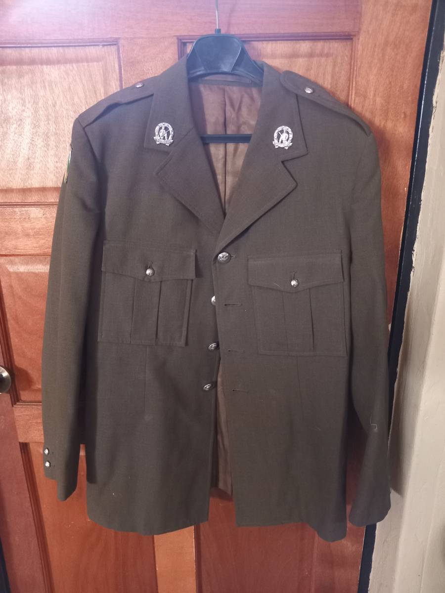Uniforms SADF Commando Tunic with Flashes and lapel Pins for sale in