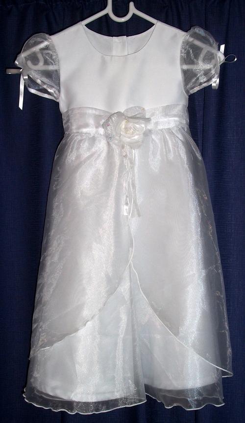 Dresses & Skirts - Woolworths White Girls Dress: Age 5-6 (LIKE NEW) was ...