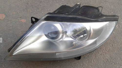 Headlights Original Bmw Z4 E85 Bi Xenon Headlight Left Was Sold For R2 200 00 On 19 Mar At 22 38 By Everyday Xessories In Johannesburg Id 327522056