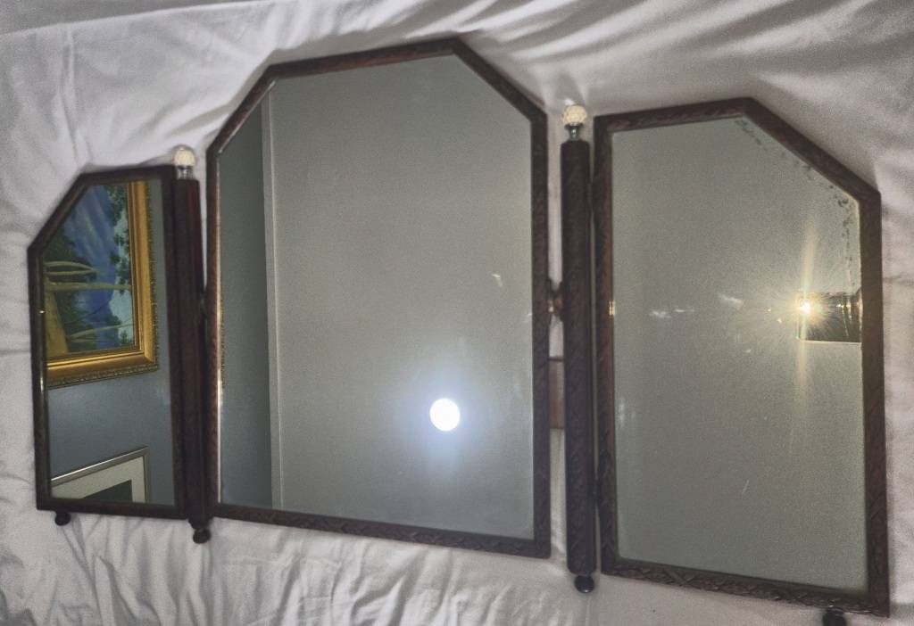 Frames & Mirrors Antique Free standing Wooden Tri fold mirror 48cm
