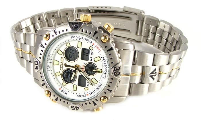 Other Watches - CITIZEN PROMASTER Taplight 100m ALARM CHRONO was sold for  R1, on 25 Jan at 21:00 by Fat dog trading in Mossel Bay (ID:10637454)