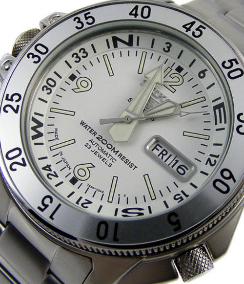 Stop Watches - SEIKO 5 SPORT Compass Bezel 200m Automatic 23 Jewel 7S36 was  sold for R2, on 3 Jan at 22:45 by Fat dog trading in Mossel Bay  (ID:29950451)