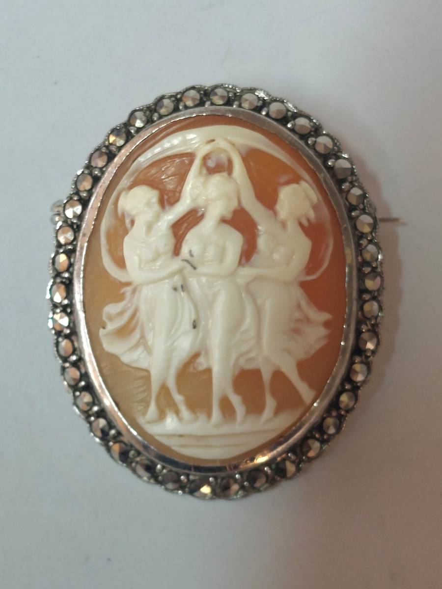 Brooches Magnificent vintage sterling silver marcasite shell cameo