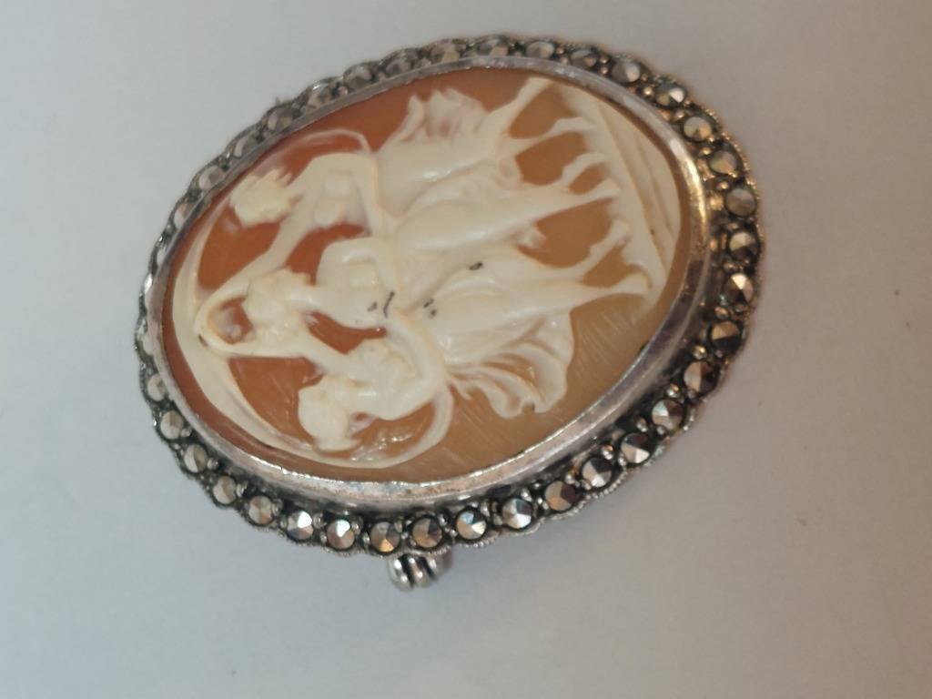 Brooches Magnificent vintage sterling silver marcasite shell cameo