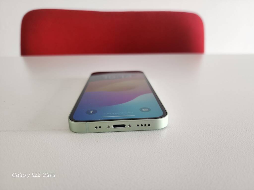 Apple Spotless Green iPhone 12 Mini 128GB was sold for R7,100.00 on