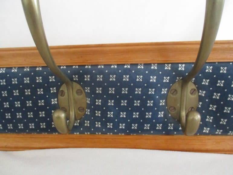 Other Antiques & Collectables BEAUTIFUL WOOD, STURDY BIGGIE BEST