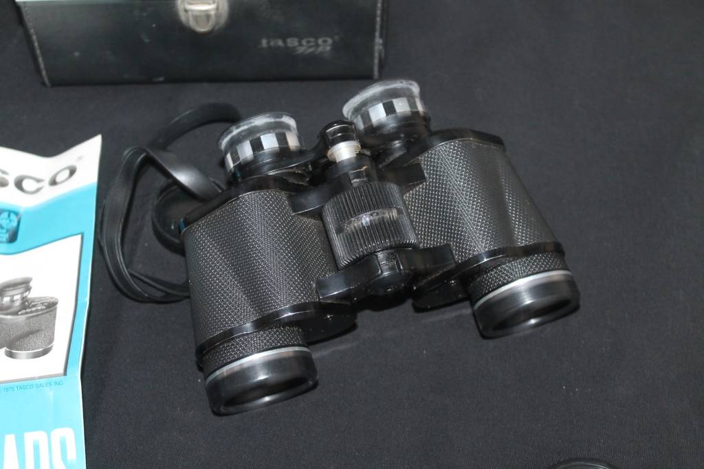 Binoculars Tasco Zip 318Z Binoculars was sold for 41.00 on 3 Jul at