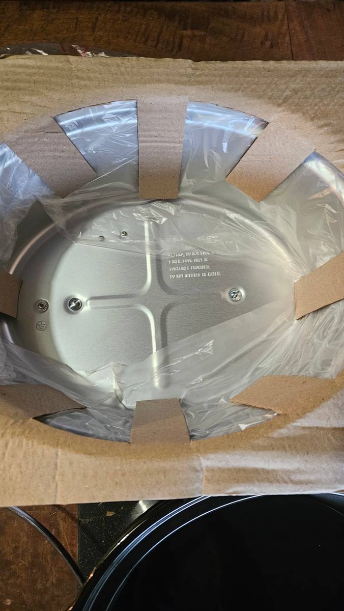 Slow Cookers Tedelex 6Litre Oval Slow Cooker. Unused! was sold for