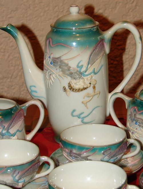 Oriental Porcelain Stunning Antique 17 piece Japanese Tea set with