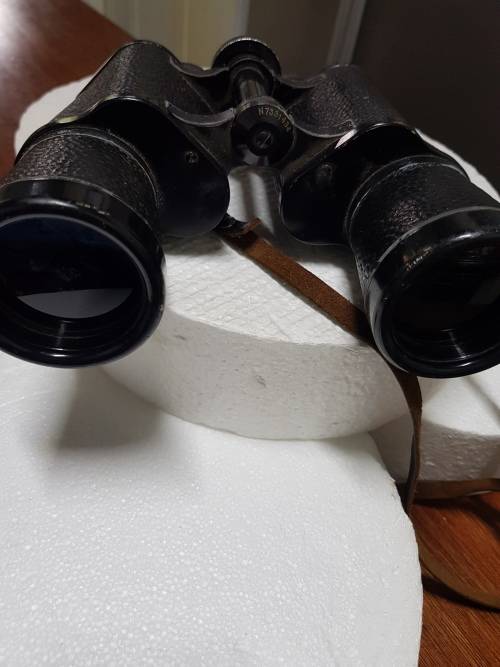 Binoculars BINOCULARS was sold for R252.00 on 18 Oct at 2145 by