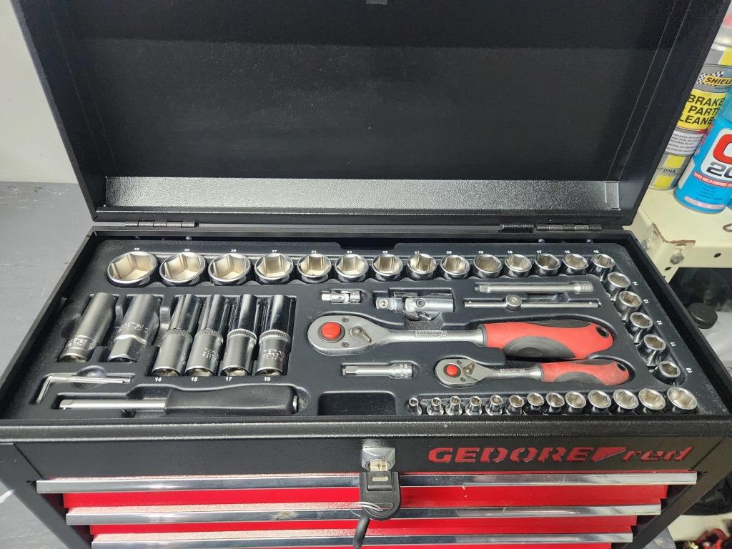 Tool Boxes & Sets - Gedore Red 113 Piece Toolbox Set was sold for 4,700 ...