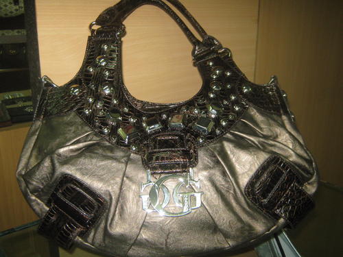 Handbags & Bags - 100 % Guess Handbags Clearance sale. Buy 2 and get 1 for free. Choose from any ...