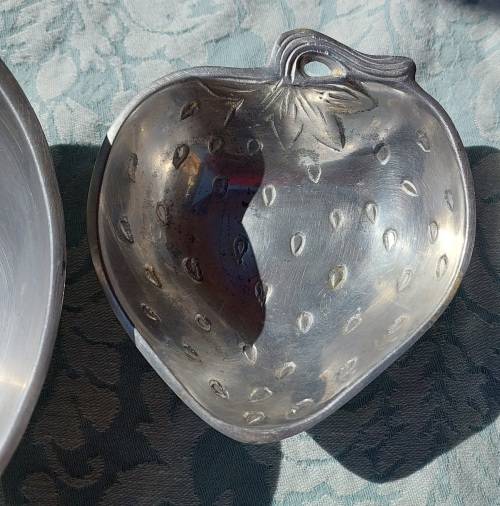 Utensils A COLLECTION OF ALUMINUM ALLOY ART DECOR CAROL BOYES STYLE