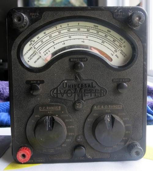 Vintage Electrical Measuring Instrument UNIVERSAL AVOMETER MODEL B