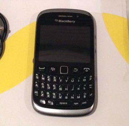 blackberry phone iphone cell cellular digital curve