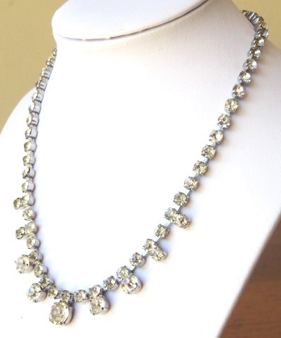 Vintage 1950's rhinestone crystal paste necklace