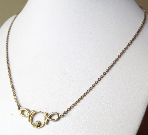Vintage gold plated chain with pendant