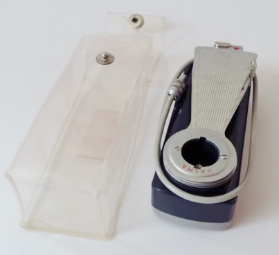 Vintage Halma penlight type pocket flash gun in original box
