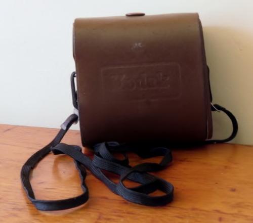 Vintage Kodak Brownie Starlet camera in original leather case 