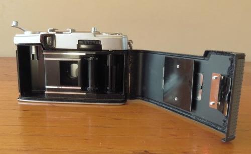 Vintage Olympus Pen EE-2 camera with leather bag