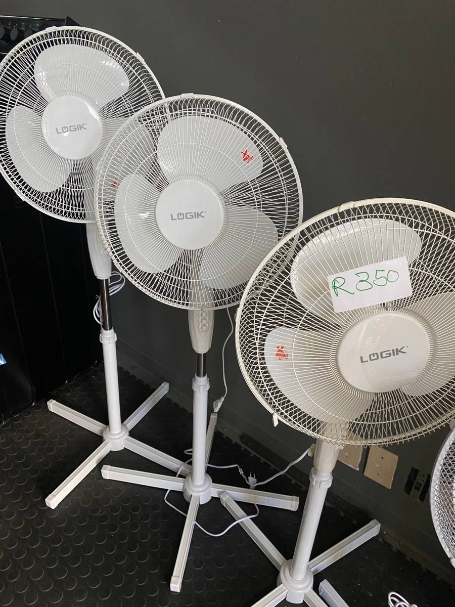 Fans Logik 40cm Pedestal Fans was sold for 350.00 on 8 Mar at 1516