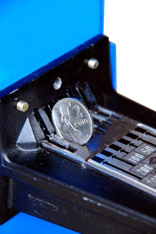 Vending & Coin operated Loose Cigarette Vending Machine On Special