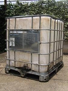 Supplies - 1000 LITRE TANK was sold for R430.00 on 19 Nov at 23:30 by ...