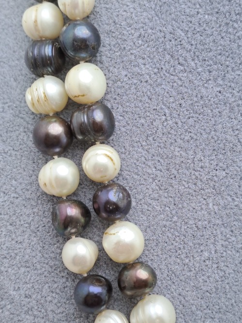 Necklaces & Pendants - Vintage Genuine Pearl Necklace White and Black ...