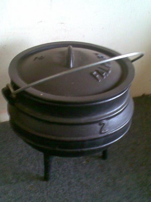 Potjie - FALKIRK TRIPOD POTJIE POT was sold for R180.00 on 2 Dec at 15: ...