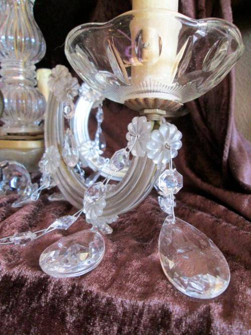 Chandeliers ANTIQUE CHANDELIER was sold for R1,816.00 on 5 Jun at 2146 by annalee in Durban