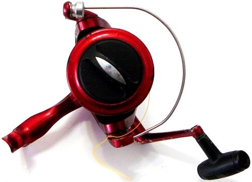 Surecatch hotzone fishing reel, Sports Equipment, Fishing on Carousell