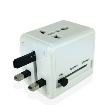 UNIVERSAL TRAVEL ADAPTER