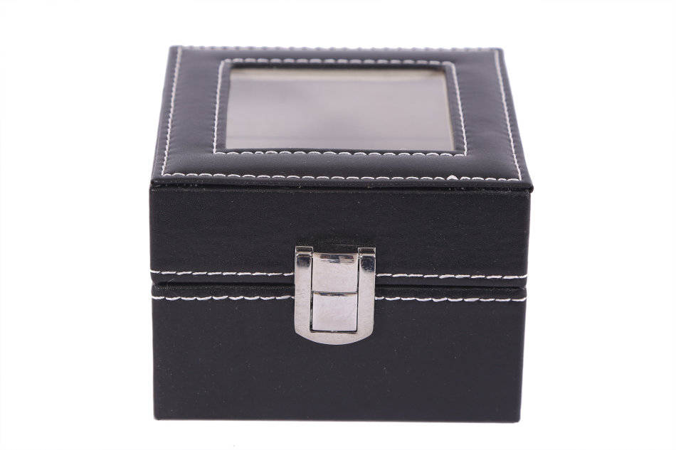 Someone’s in a Makro Hazlo PU Leather Watch Display Storage Case Box