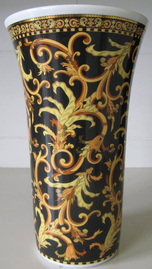 Vases VERSACE BAROCCO ROSENTHAL VASE (26cm) was sold for R1,700.00 on