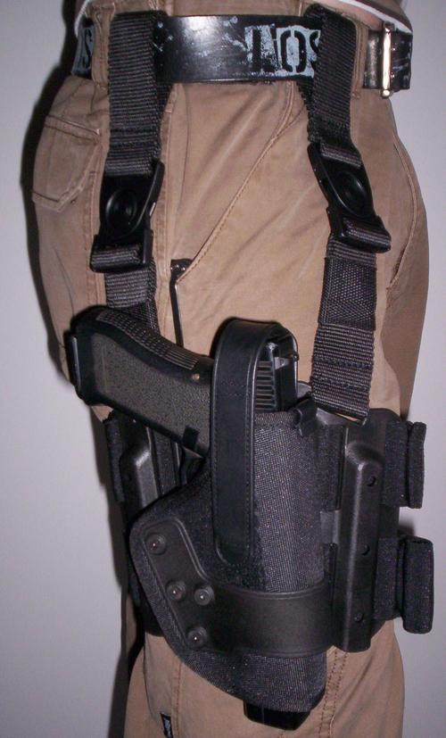 Other Clothing & Equipment - SAPS Style Tactical Holster & Legrig was