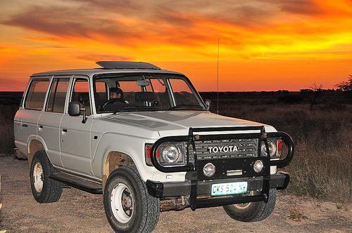 Toyota land cruiser 600