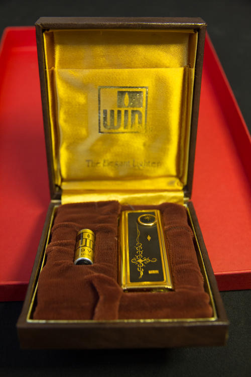 Smoking Accessories - Vintage WIN Lighter - 1975 mint condition was ...