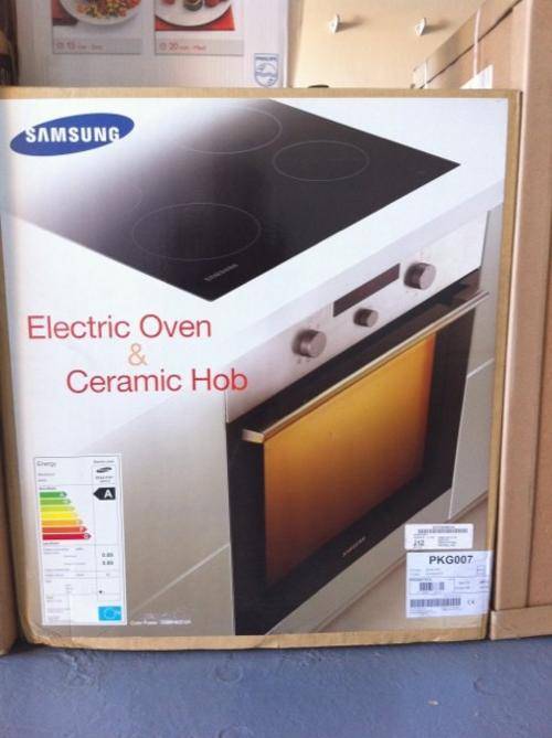 Hobs, Stoves & Ovens Samsung Ceramic Hob and electric oven was listed