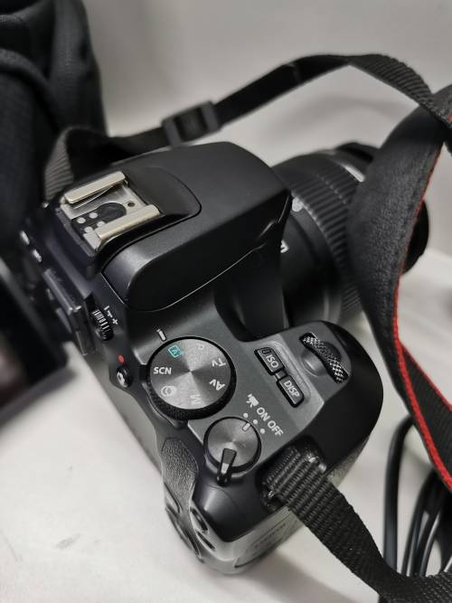 Digital SLR Canon EOS M50 Mark I + 1545mm Mirrorless Camera Kit was