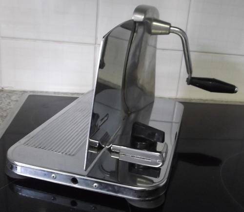 Appliances - PINEWARE BREAD SLICER was sold for R120.00 on 11 Dec at 19 ...