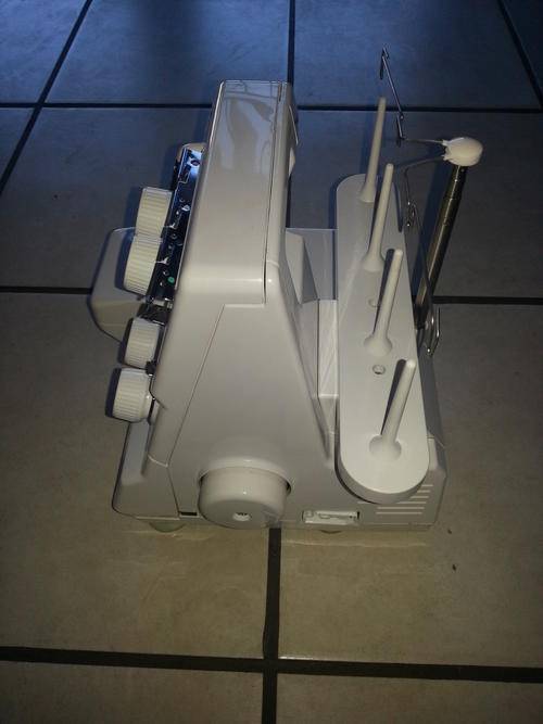 Sewing Machines & Overlockers Empisal S4D Overlocker was sold for R551.00 on 28 Jul at 1916