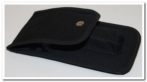 Hunting knife lockable pouch