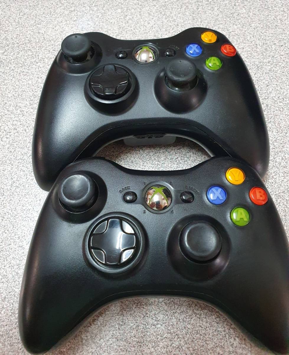 Xbox - Xbox 360 E 4GB with Kinect and 2 Controllers was sold for R1,250 ...