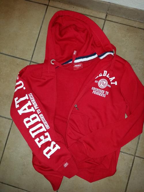 Jackets & Coats - Redbat - Sportscene Red Hoodie - M was sold for R1.00 ...