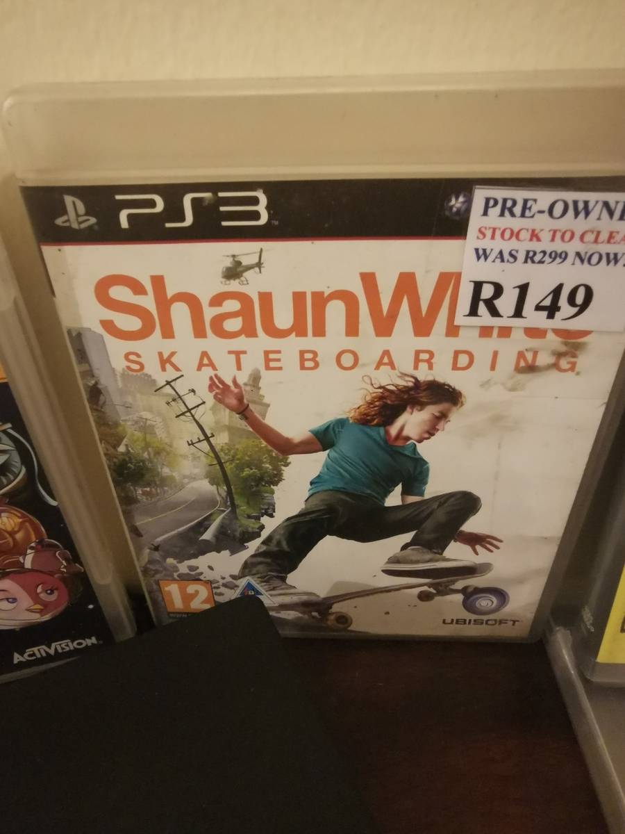 PlayStation Sony PlayStation 3 Console with 3 Remotes and a Few Games